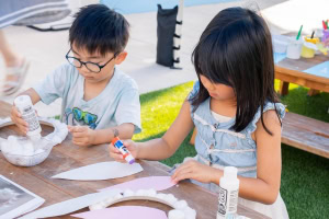 WELA_SpringOpenHouse_3.28.2026 Kids are crafting